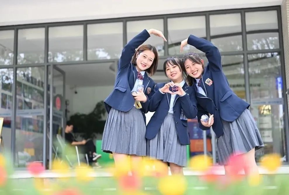 A＾A(y)ưܞ鷫uِ